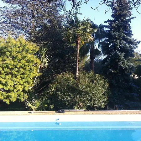 Πανσιόν Du Cote De Chez Soi